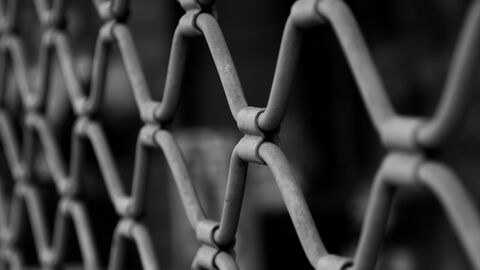 Zaun Metallzaun Detailaufnahme.